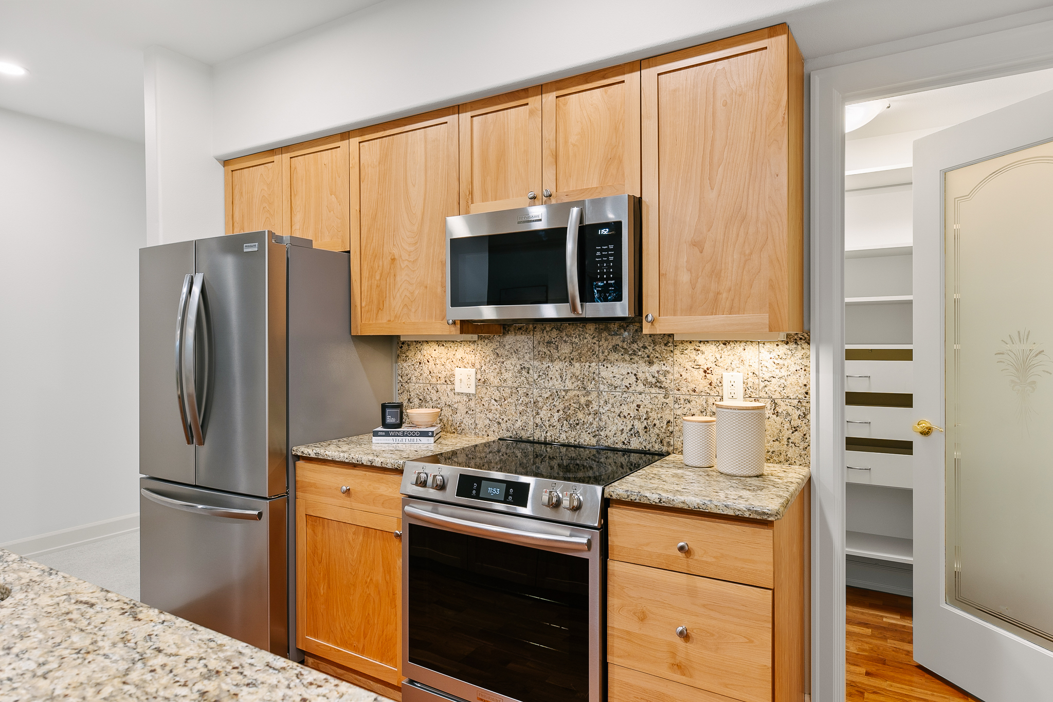 Web-360 Knechtel Way NE-40