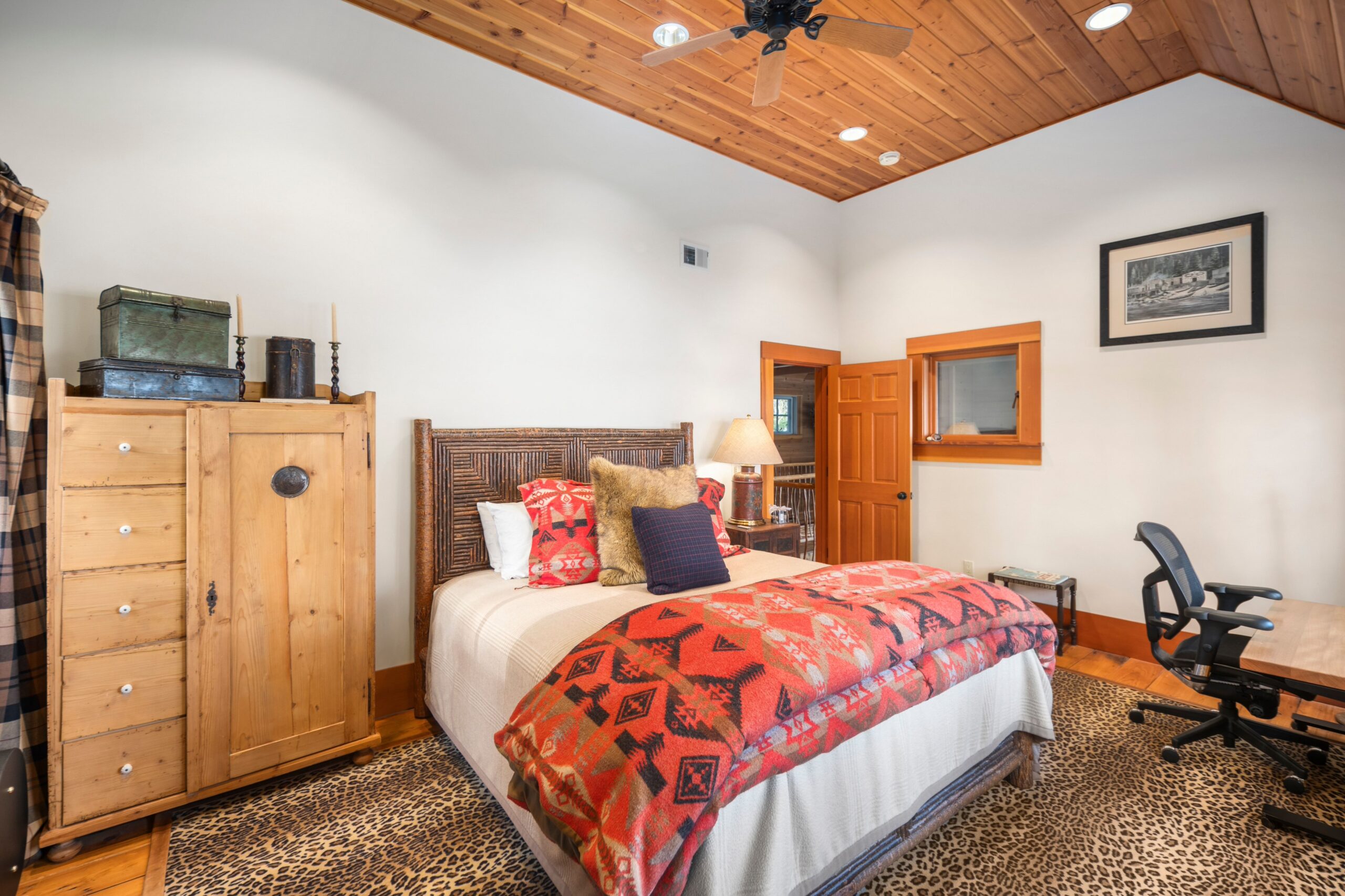 040_acre_photo-38_540