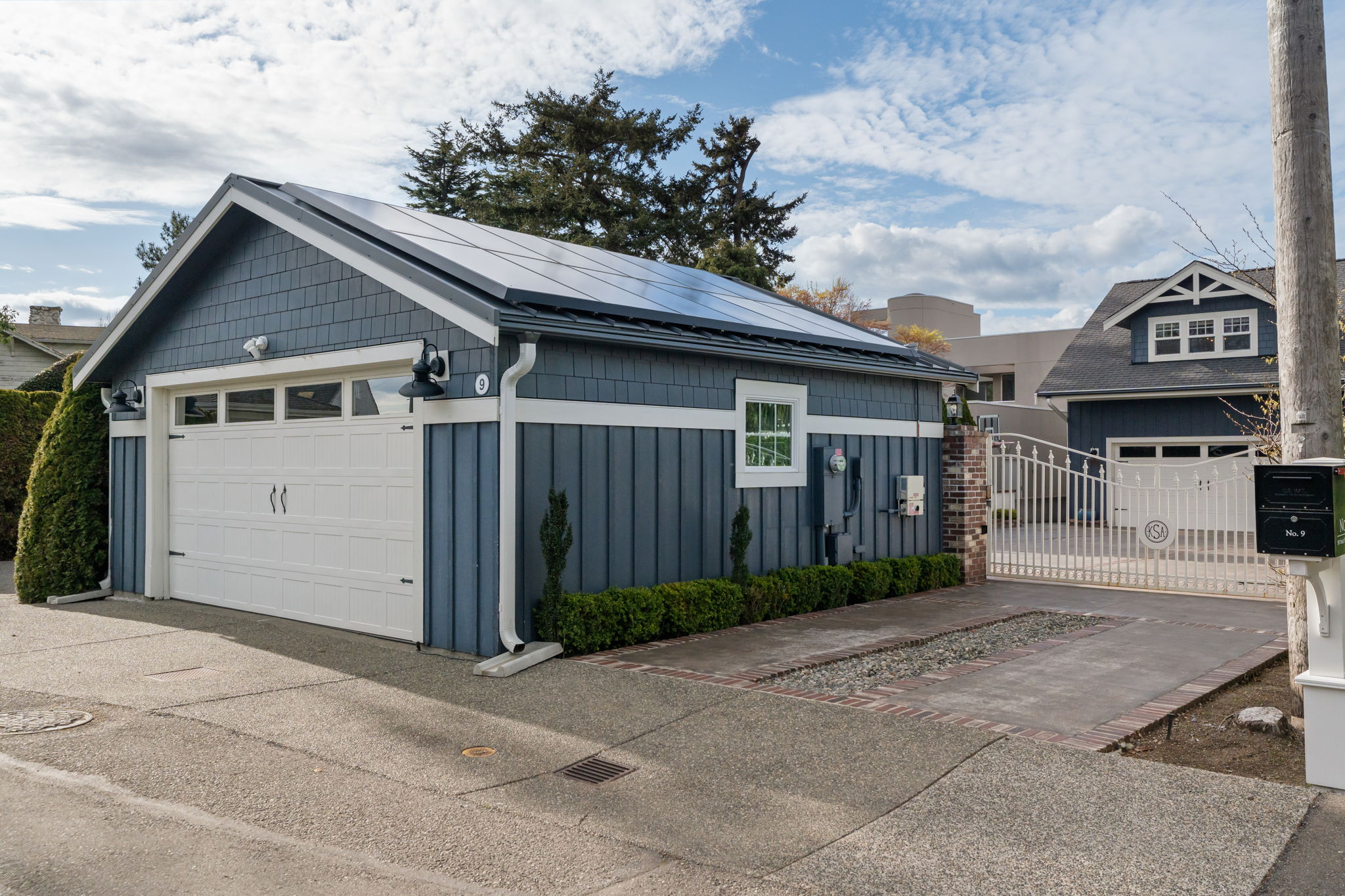 2-web-or-mls-A7409645