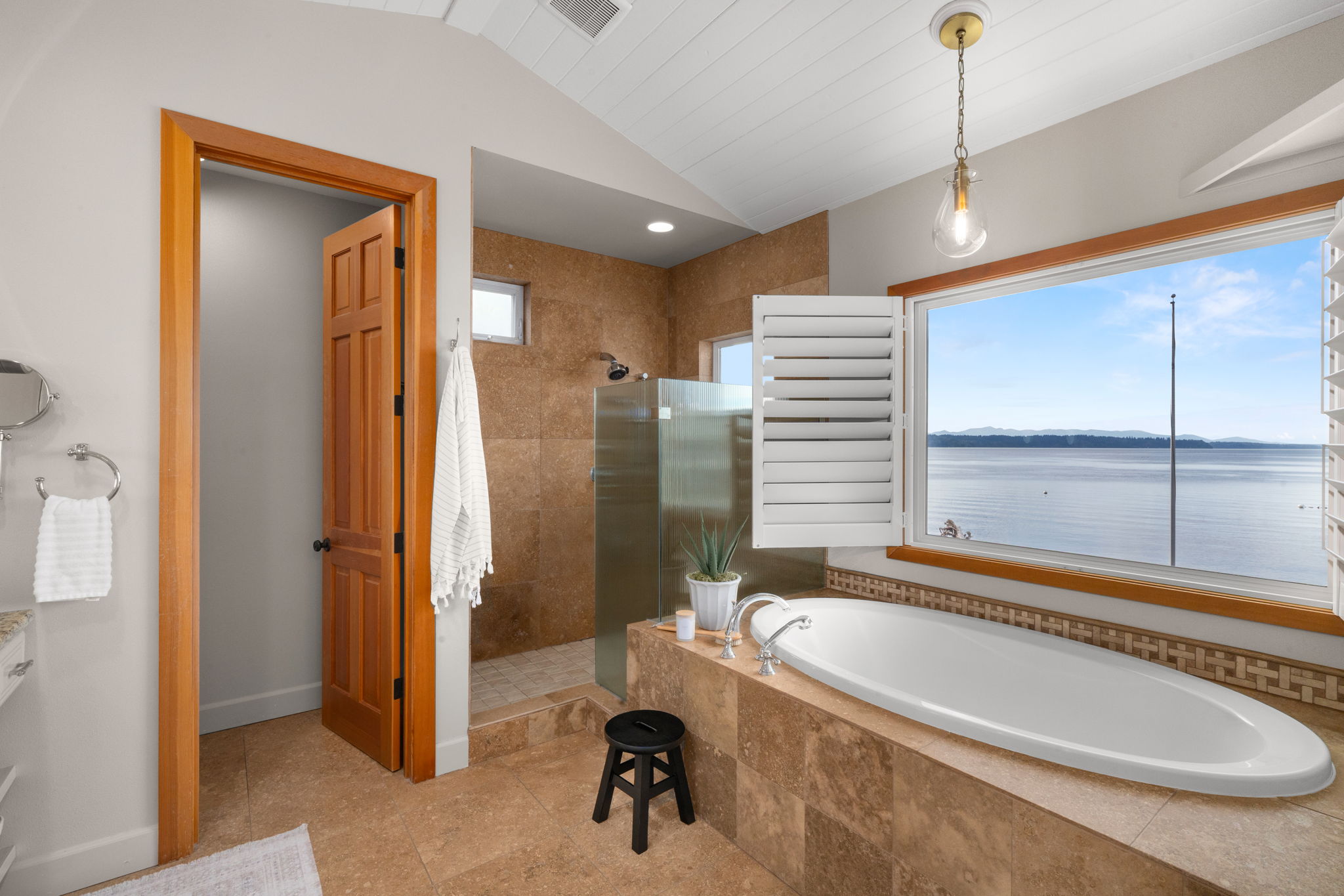 39-web-or-mls-A7409964