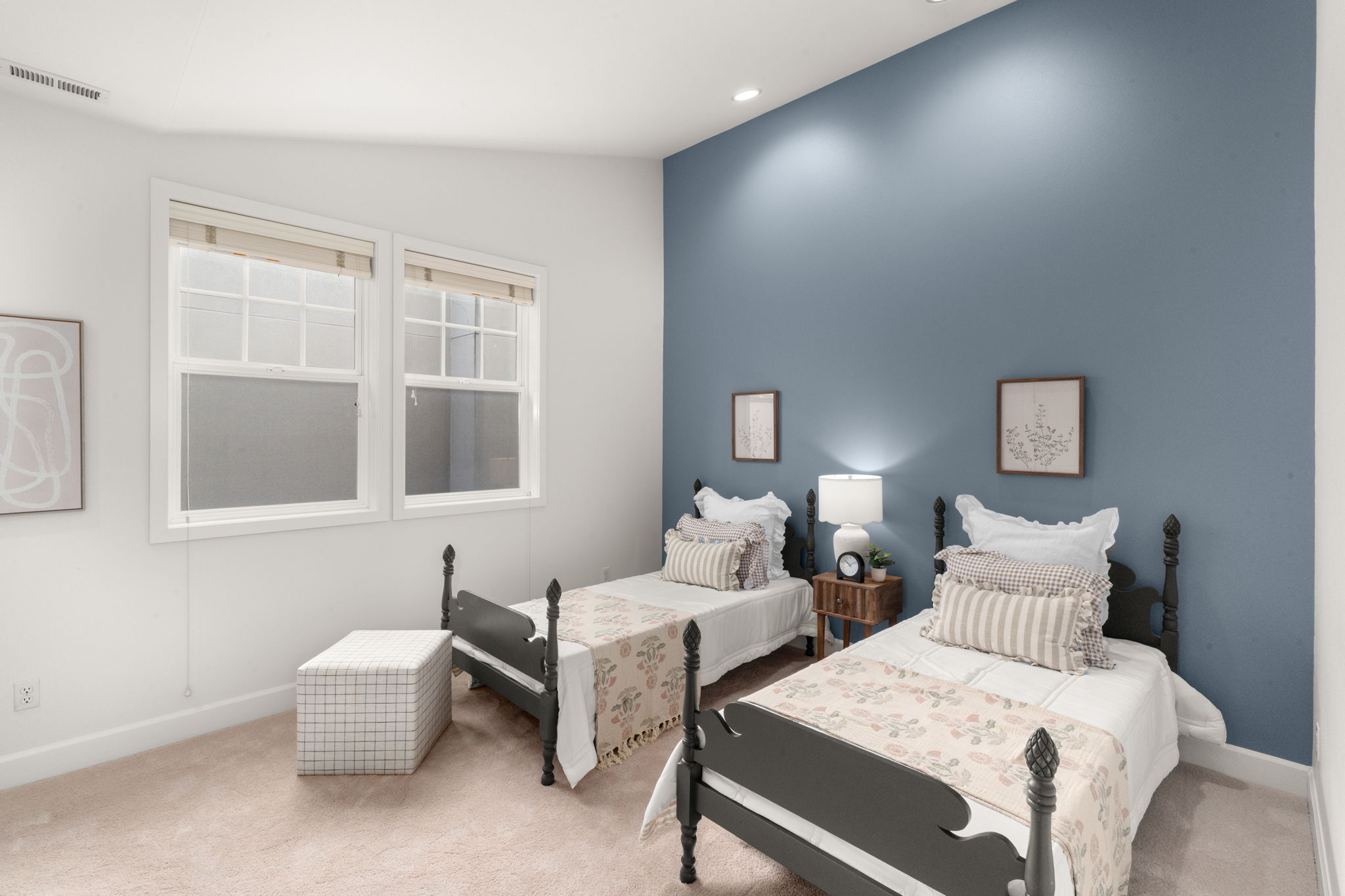 44-web-or-mls-A7400013