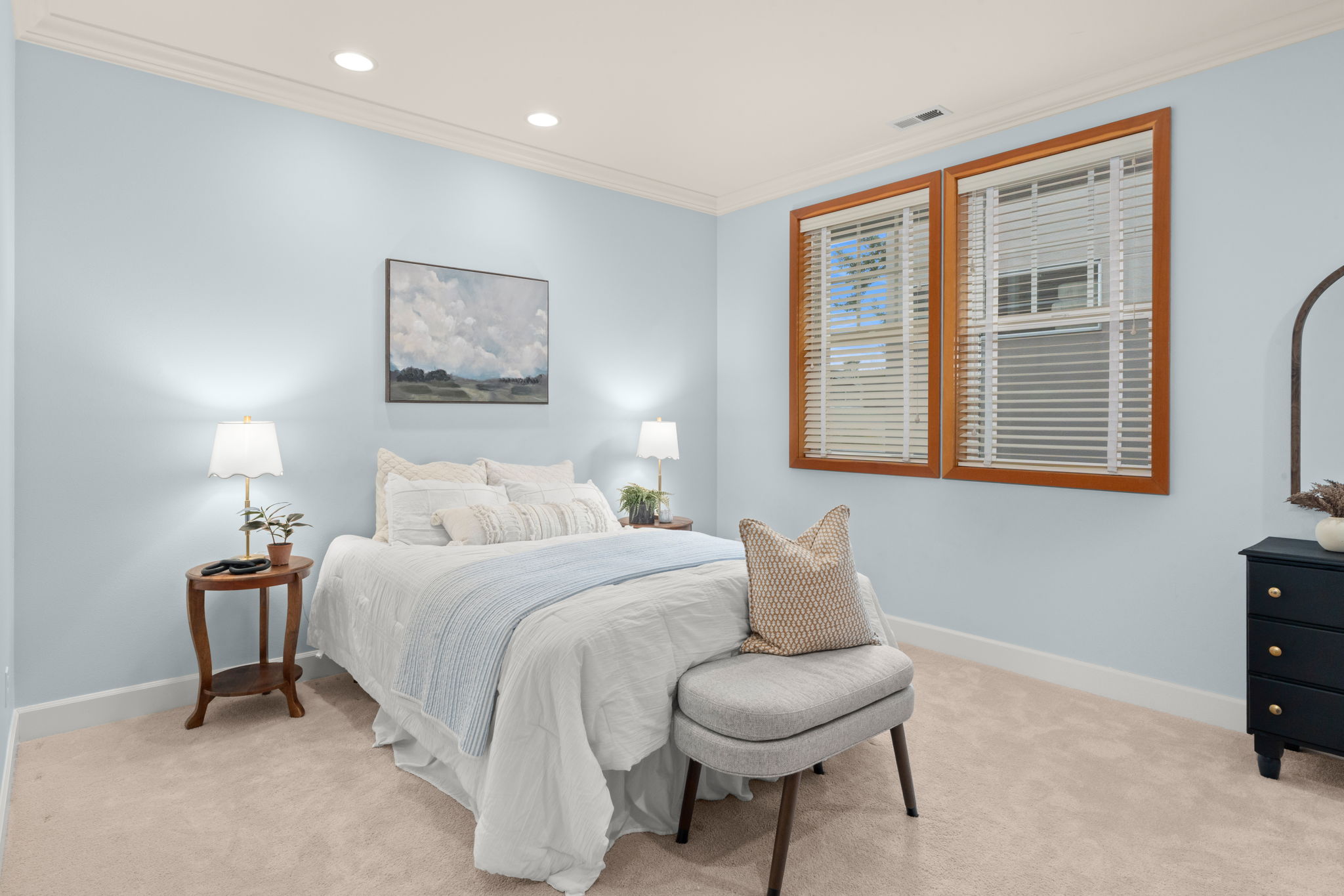 49-web-or-mls-A7400052