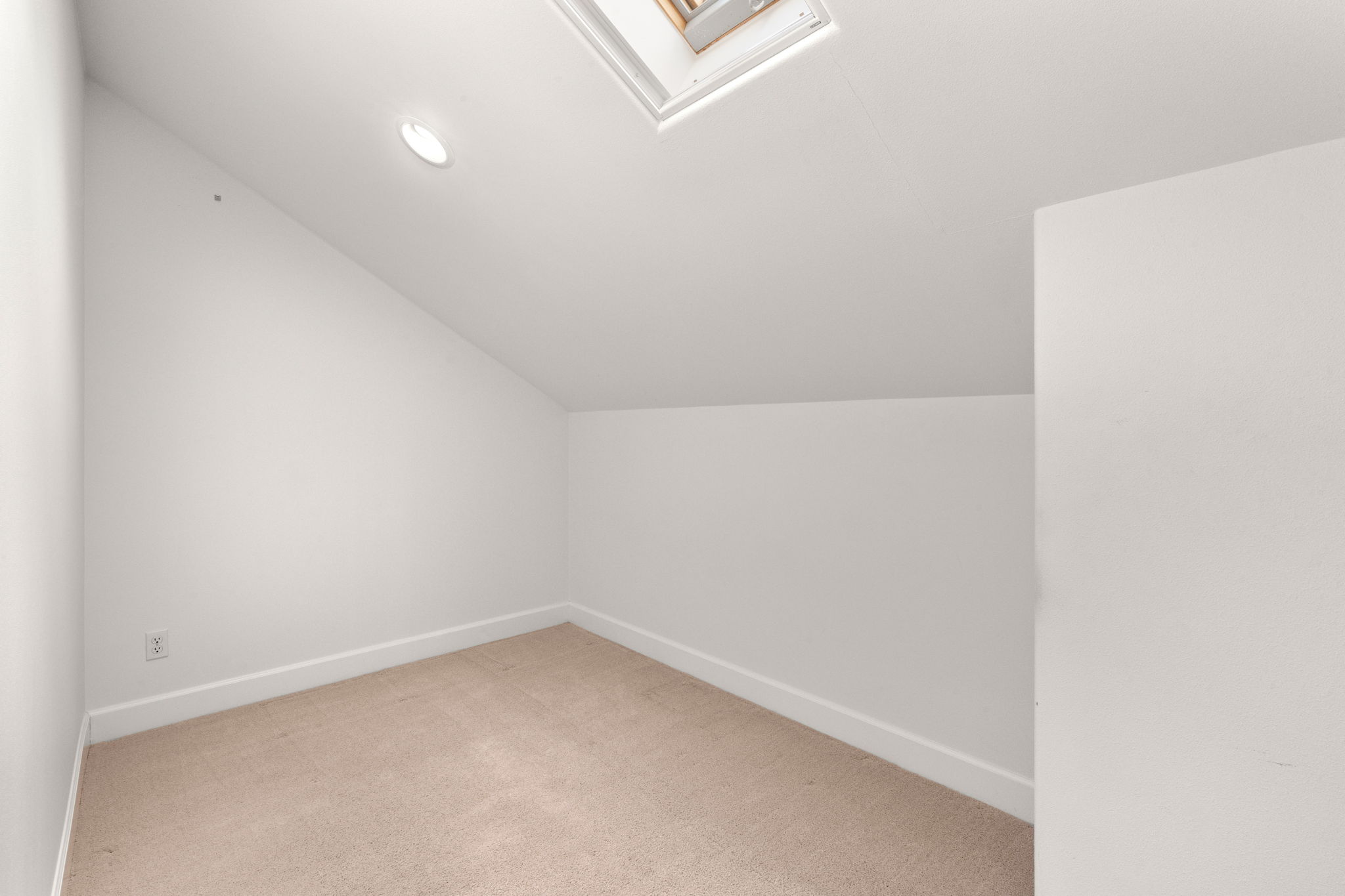 51-web-or-mls-A7400068