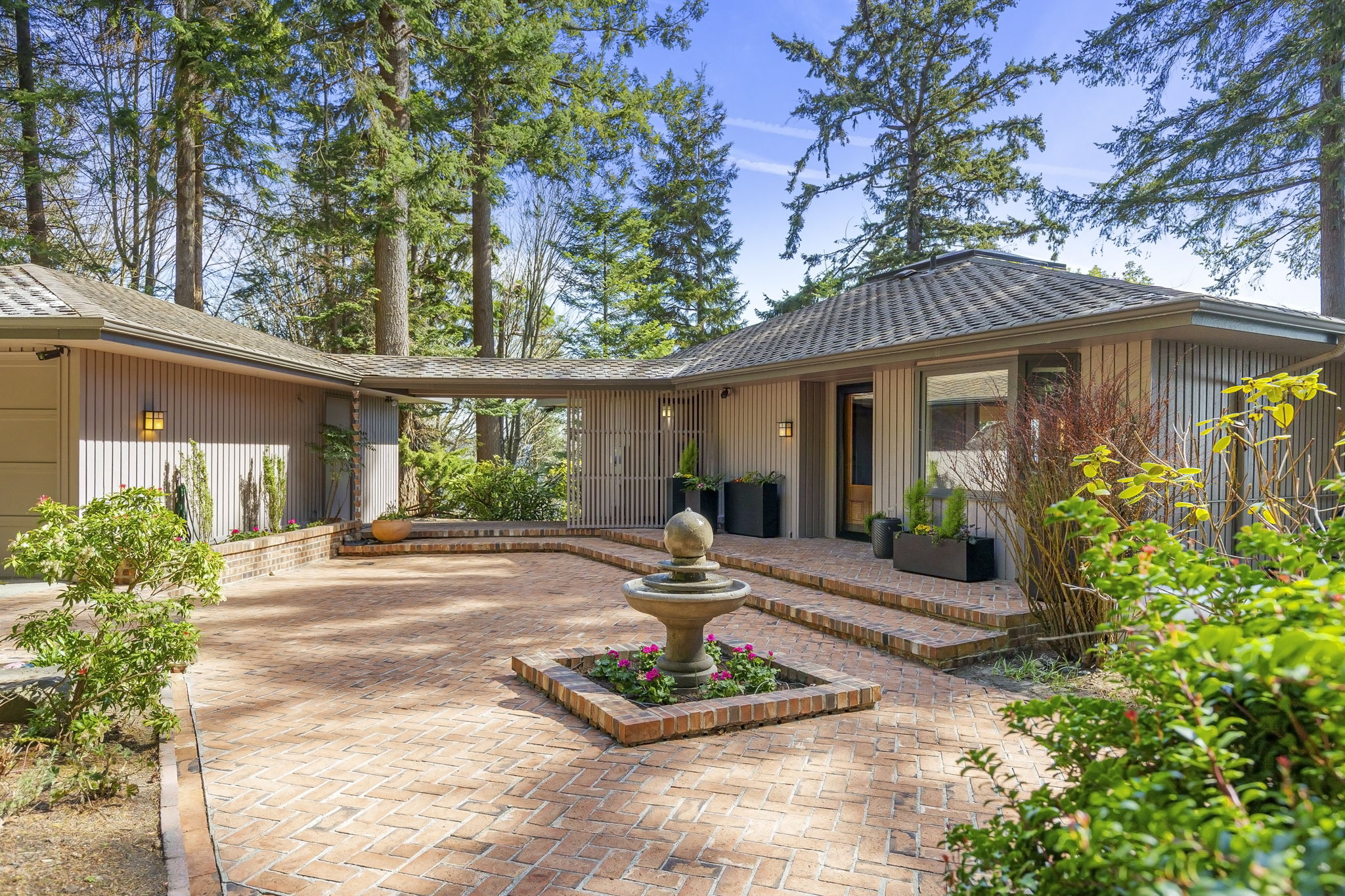 4-web-or-mls-PortLudlow-37