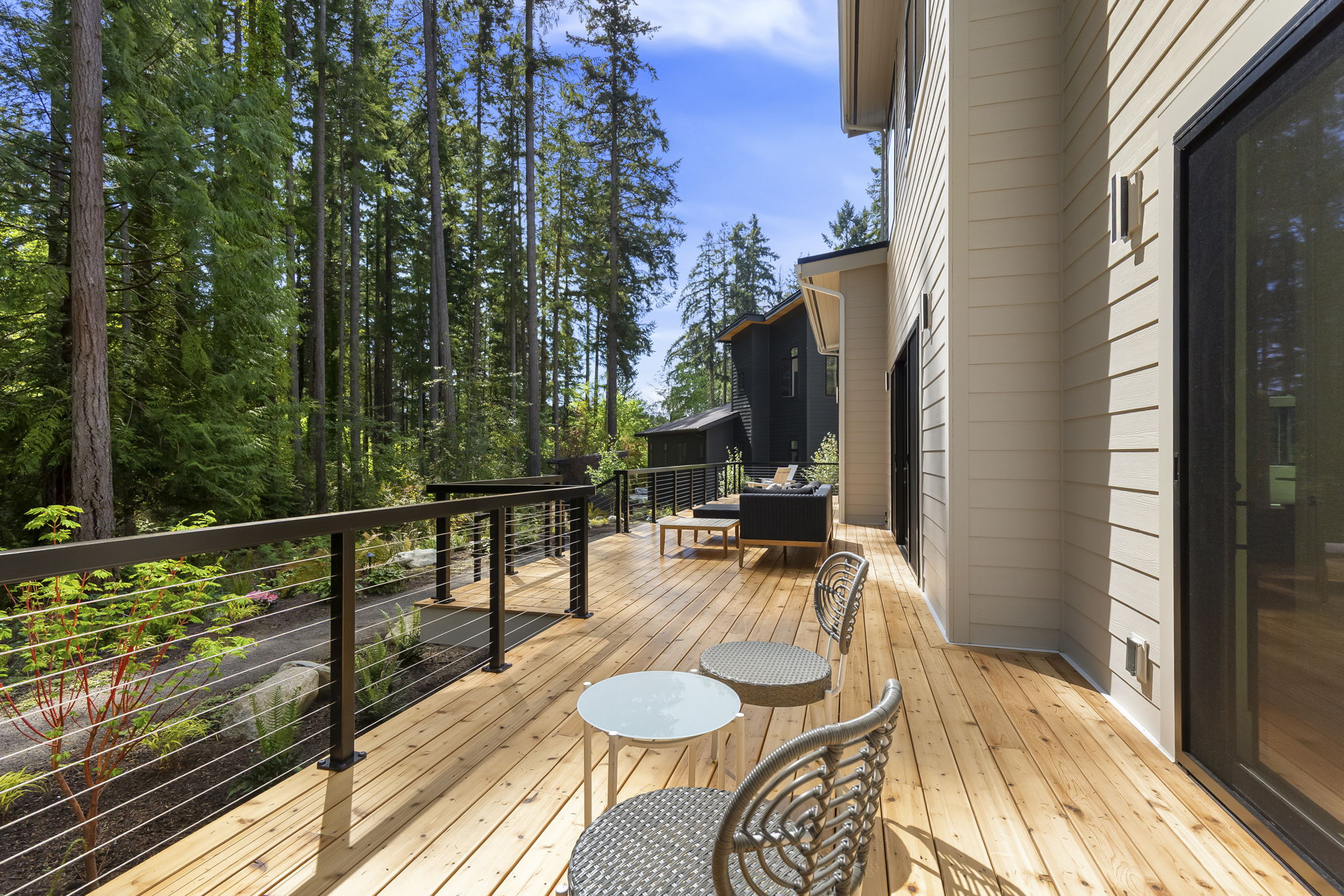 7-web-or-mls-Manzanita