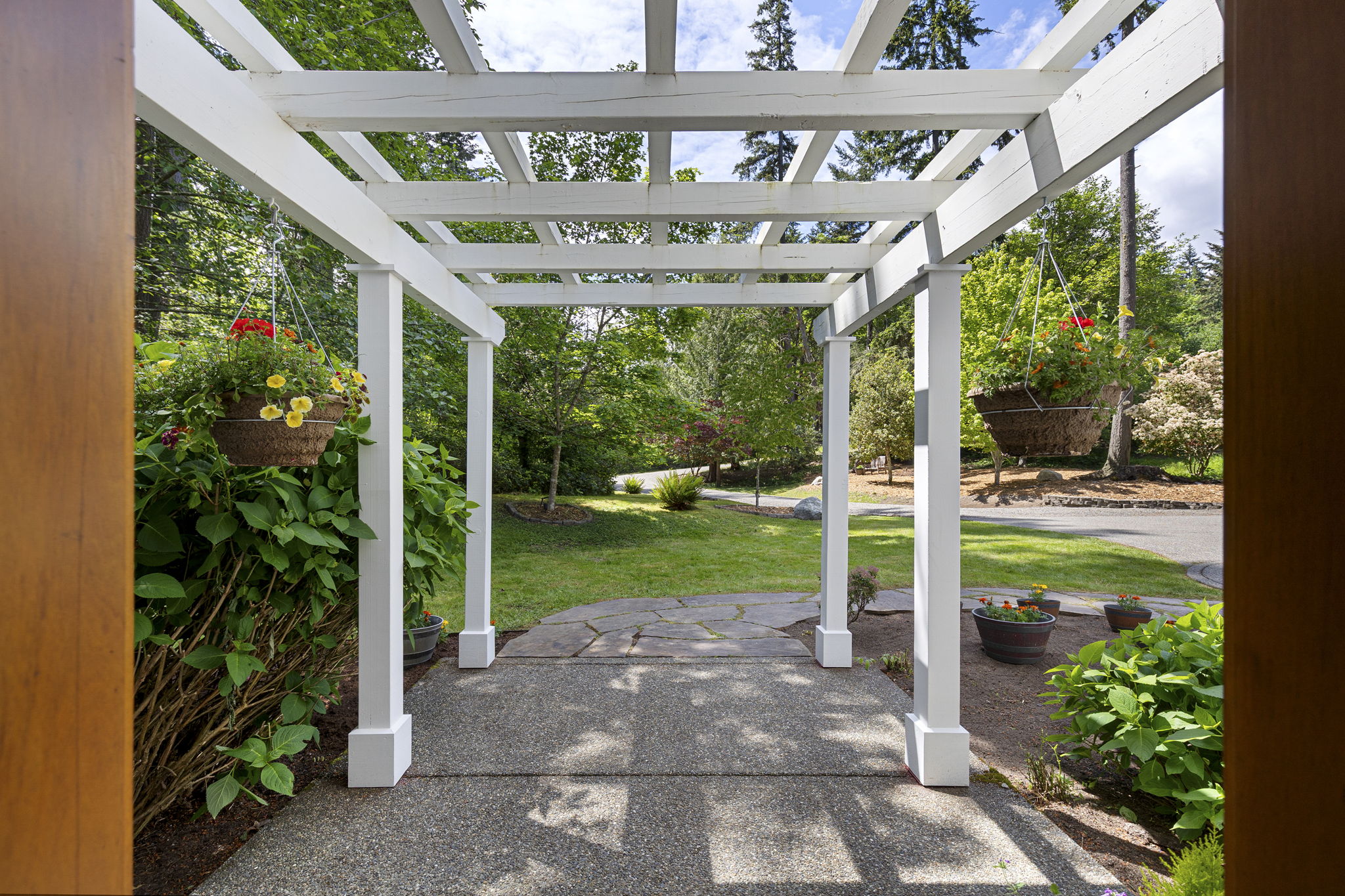 7-web-or-mls-RoseAve-57