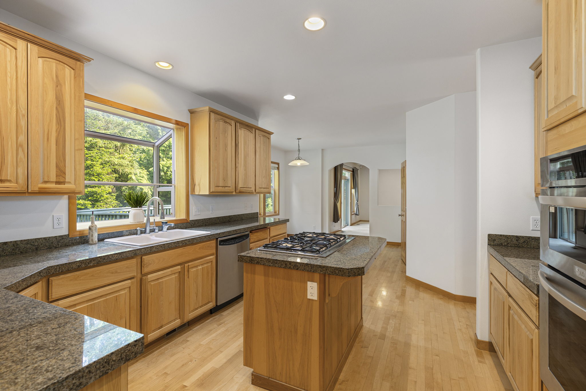 20-web-or-mls-ClearCreek-12