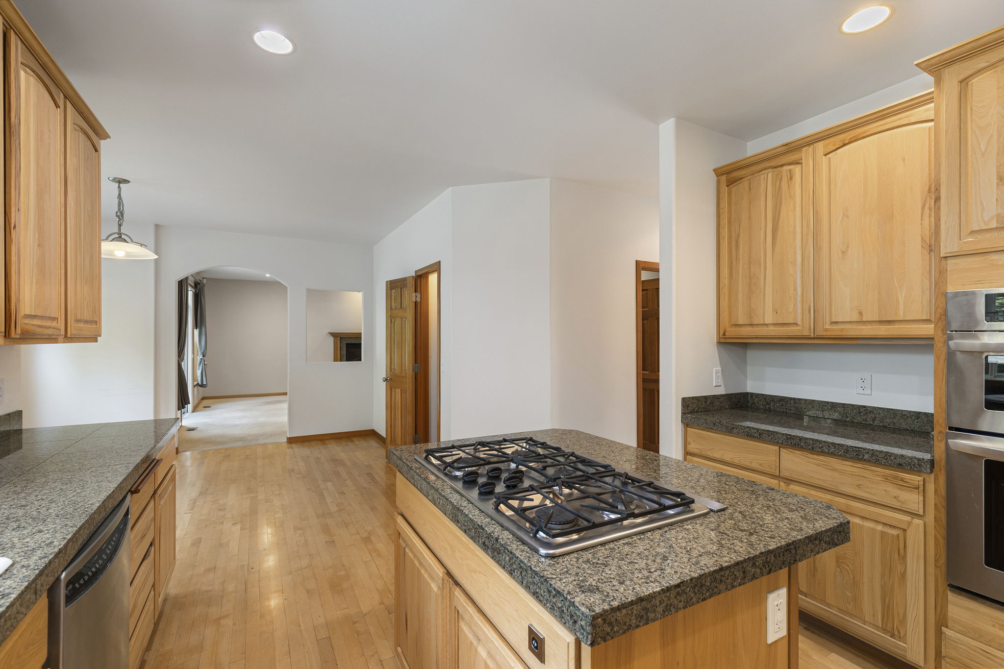 21-web-or-mls-ClearCreek-11