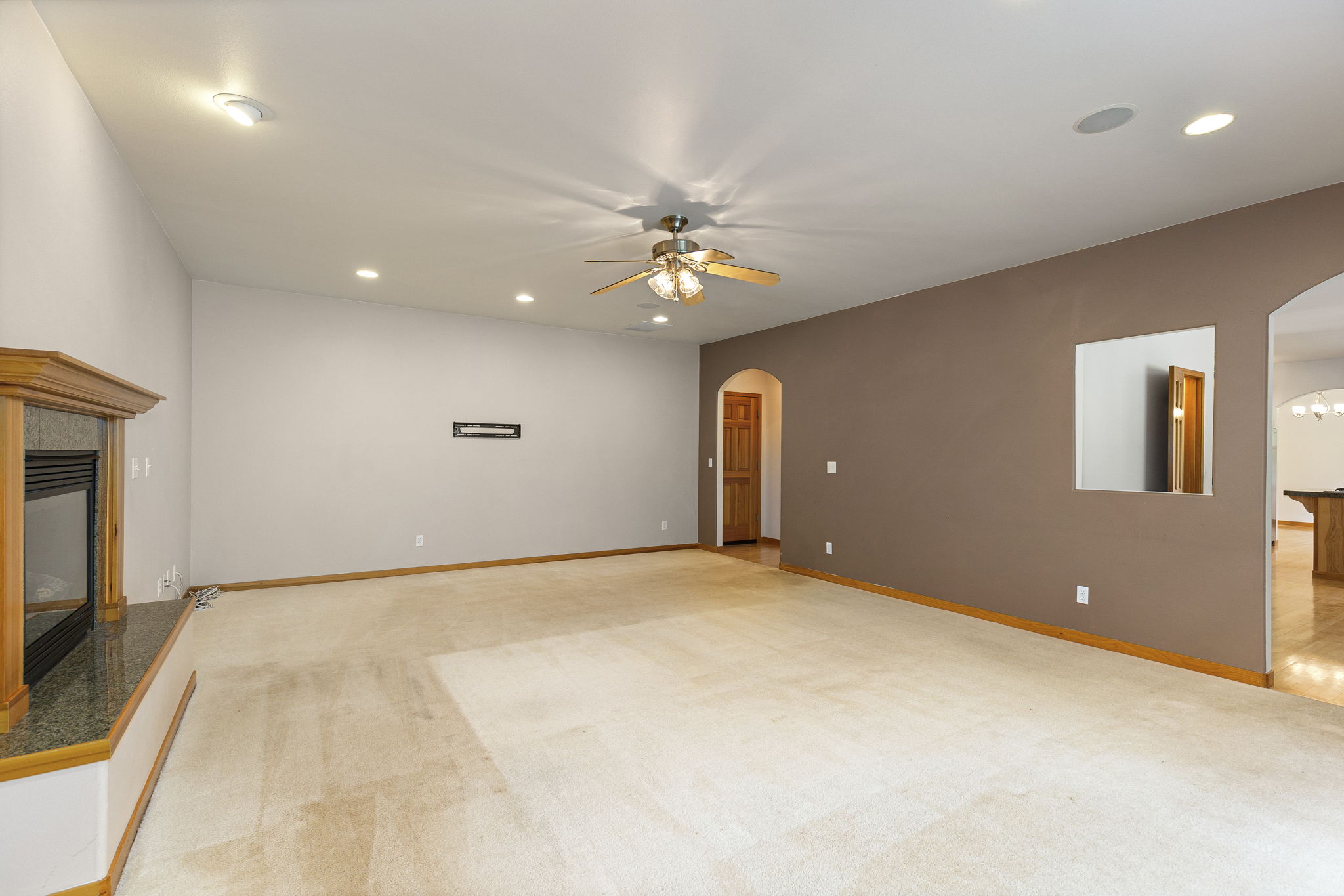 30-web-or-mls-ClearCreek-21