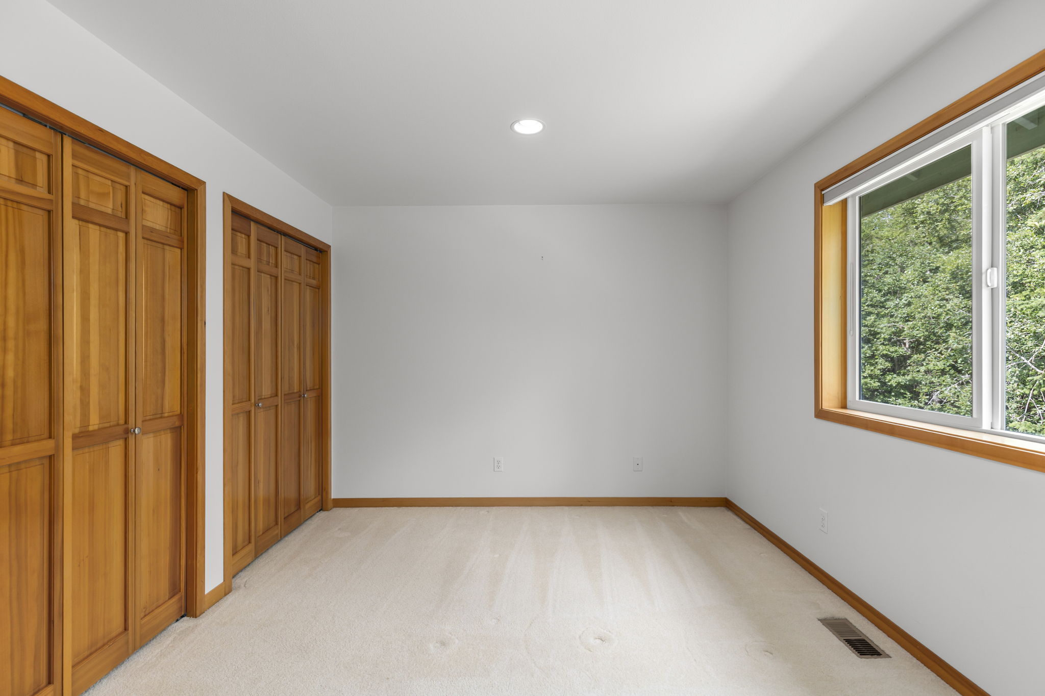 39-web-or-mls-ClearCreek-25