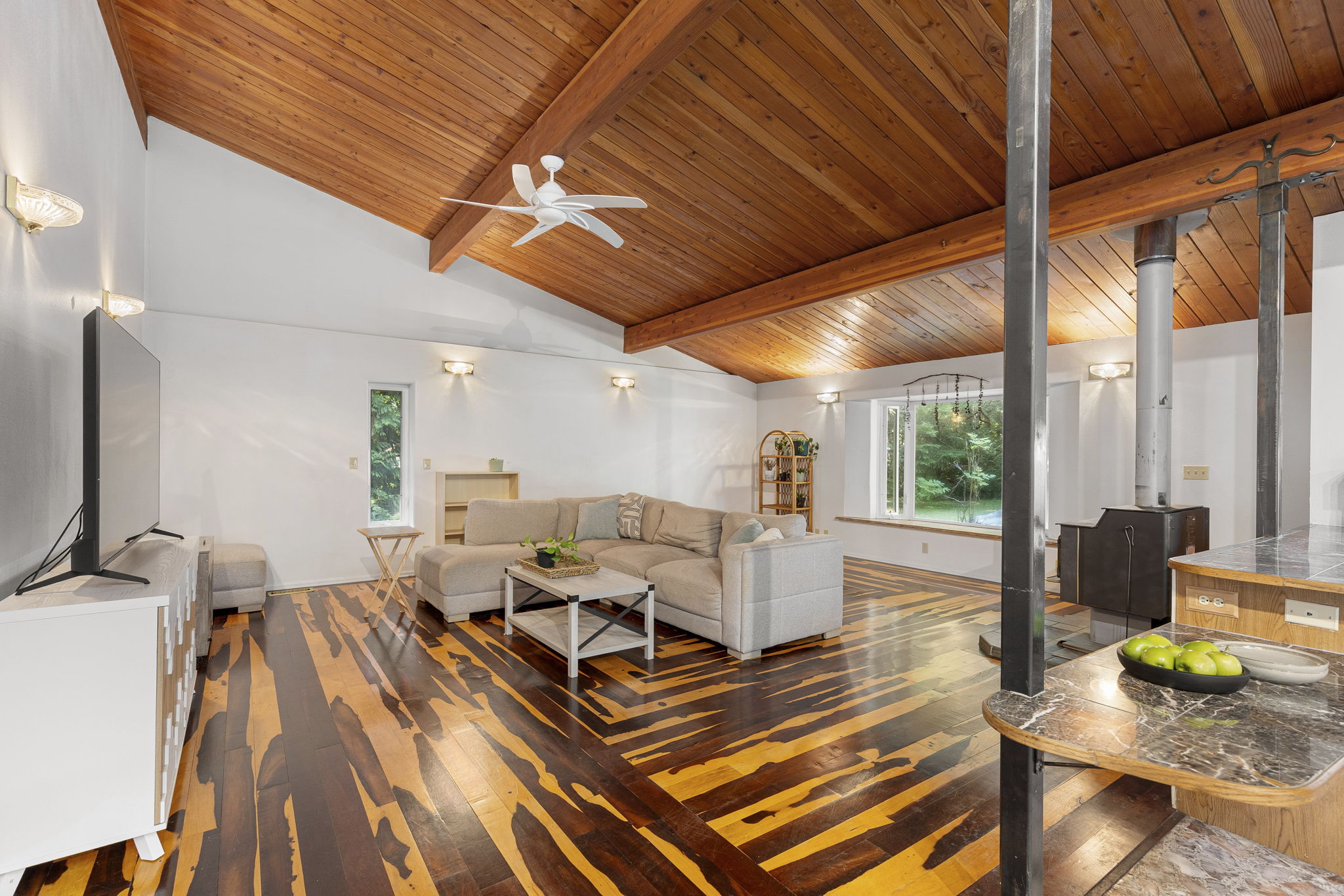 10-web-or-mls-Poulsbo-9