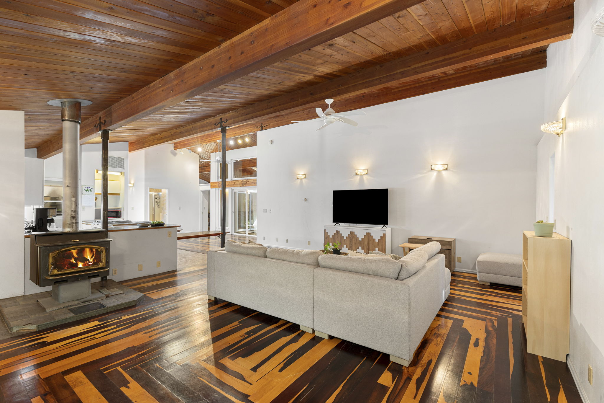 13-web-or-mls-Poulsbo-12