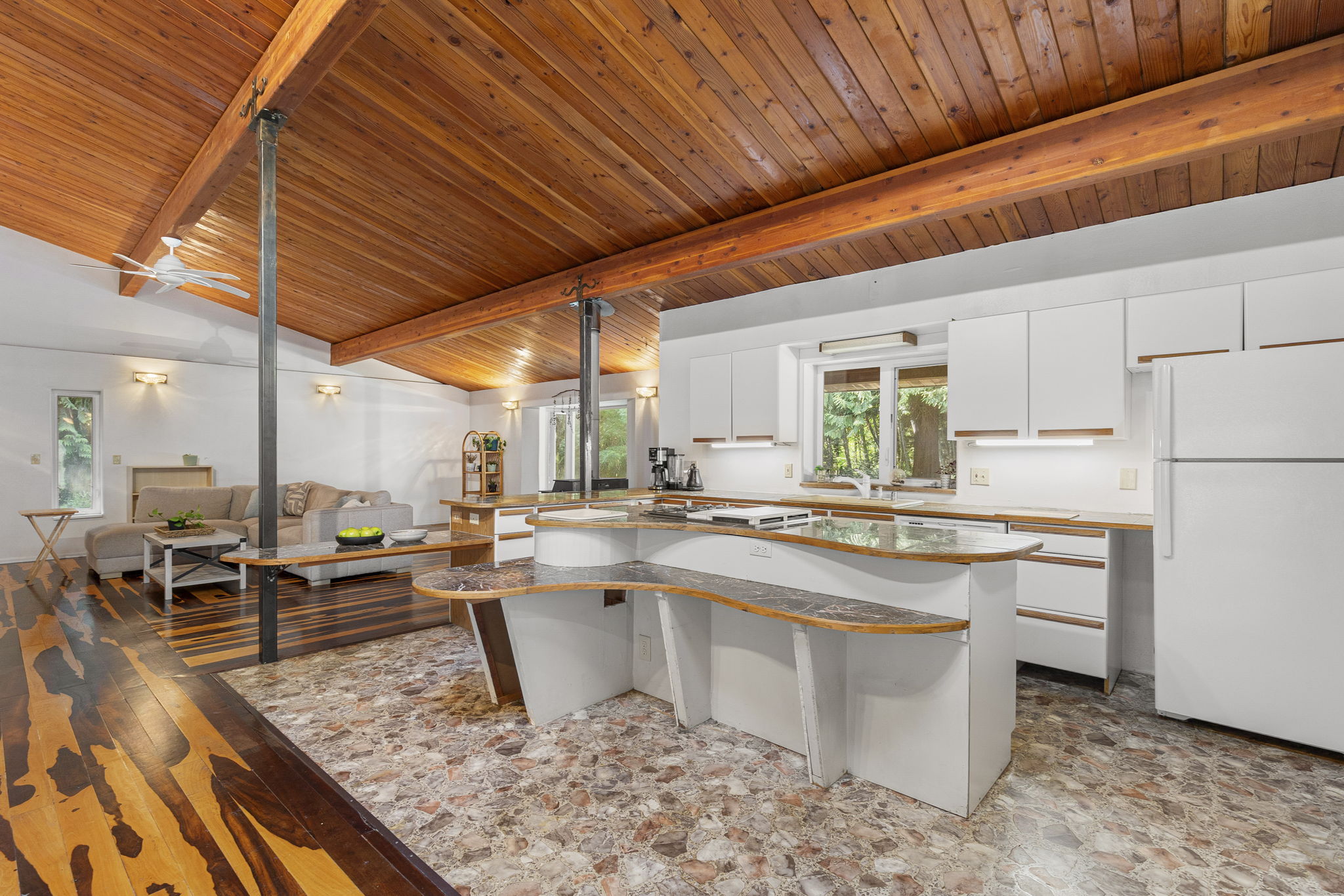 15-web-or-mls-Poulsbo-14