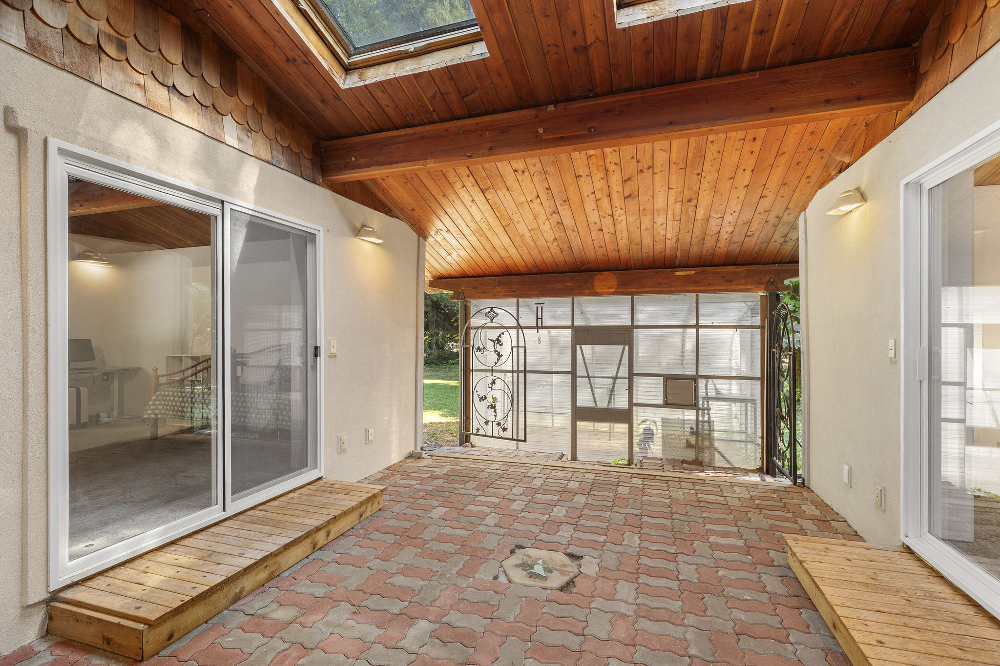 30-web-or-mls-Poulsbo-29