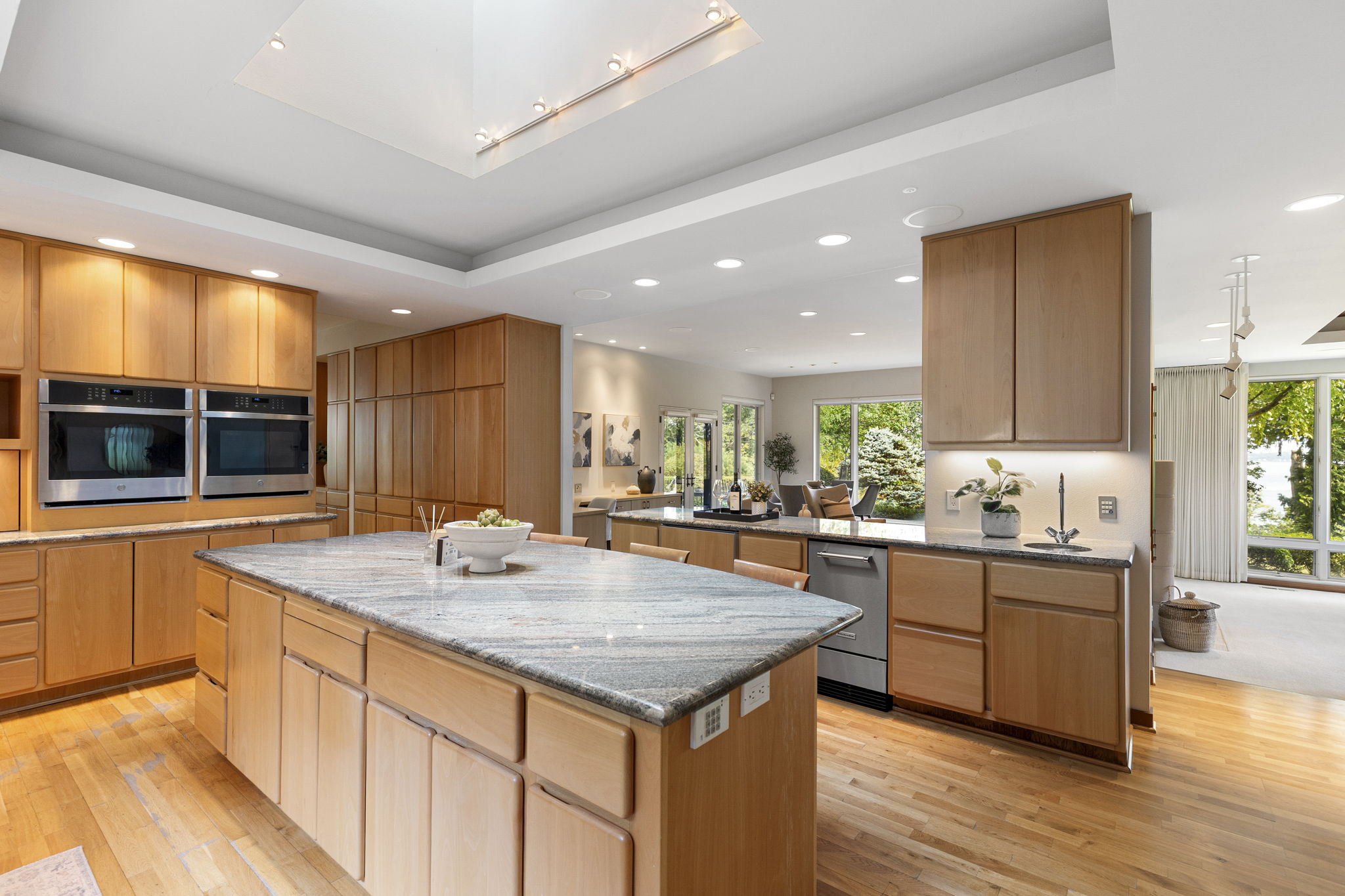 10-web-or-mls-BoulderPlace-10
