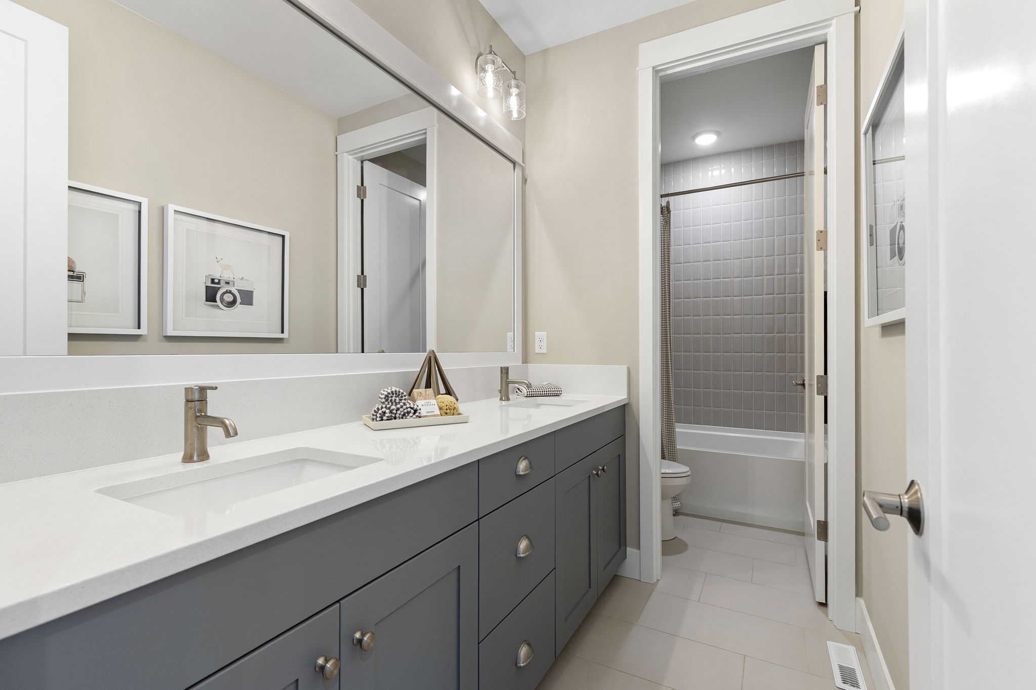 34-web-or-mls-Waterlily-31