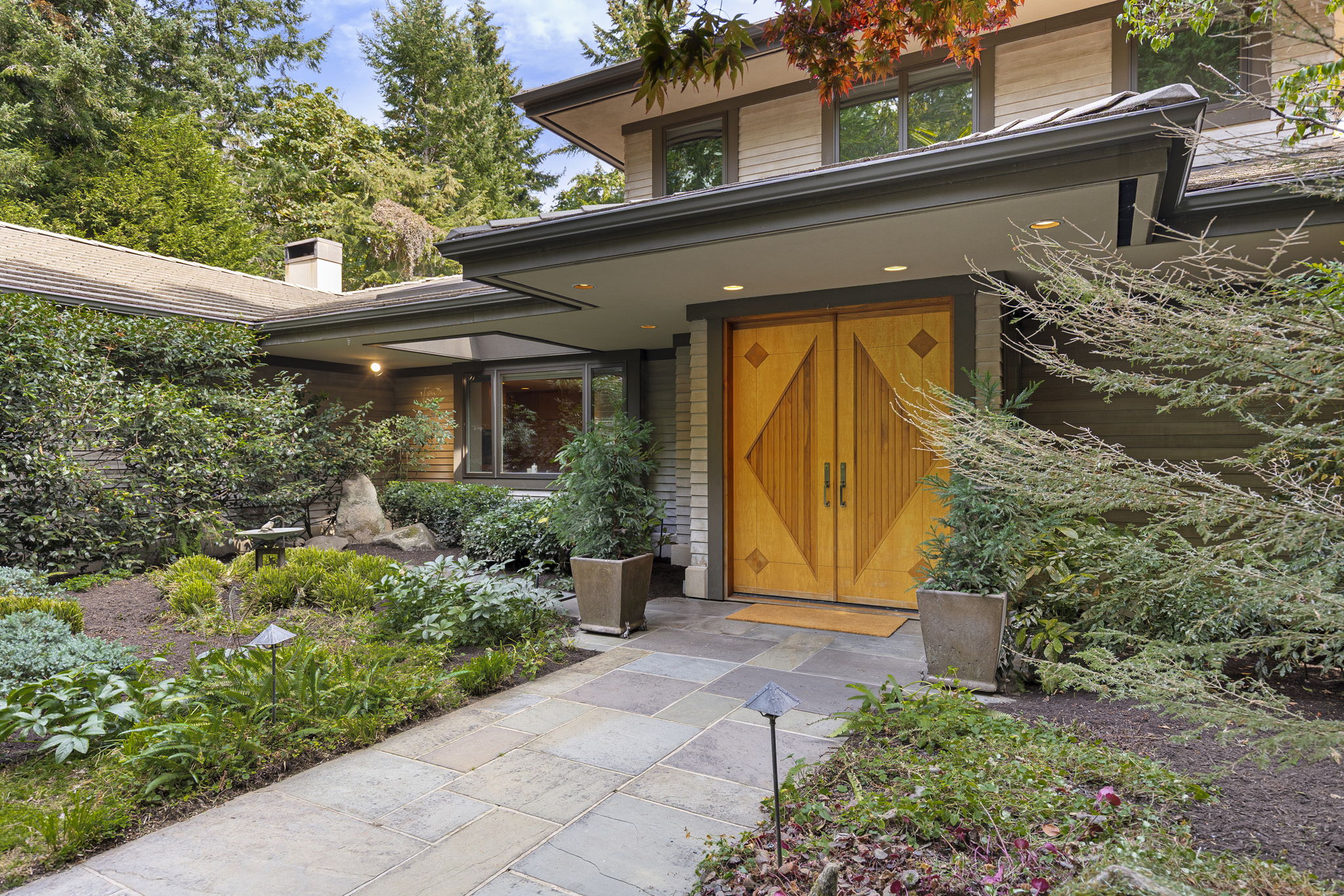 5-web-or-mls-BoulderPlace-5